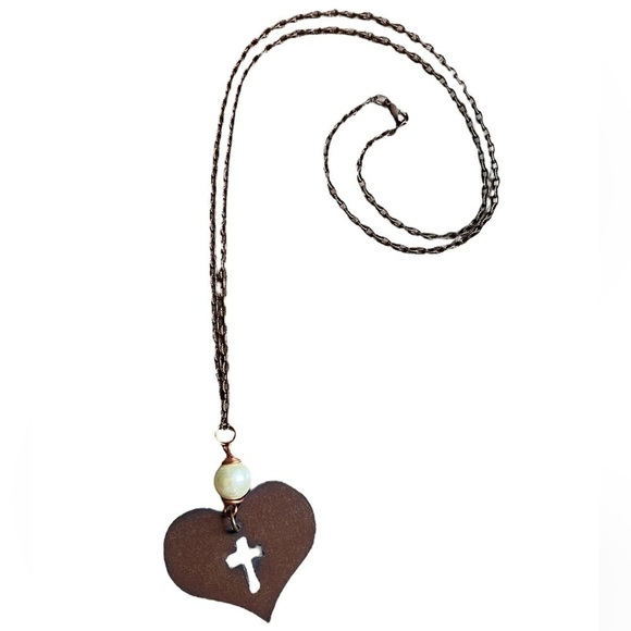 Jewelry - Heart/Cross Pendent Necklace with Pearl